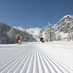 ホテル Burgstall ノイシュティフト・イム・シュトゥーバイタール